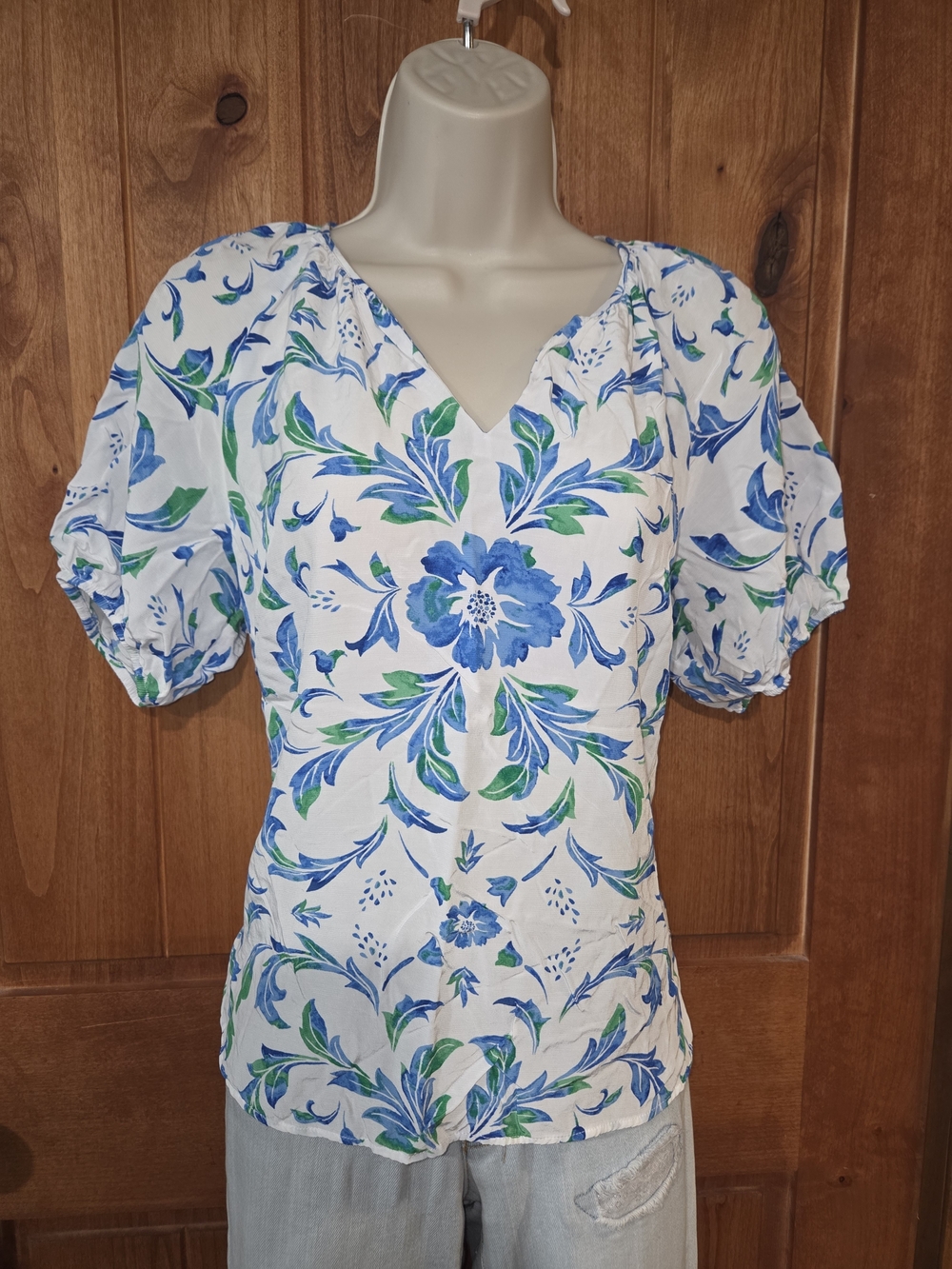 Talbots White Floral V-Neck Puff Sleeve Blouse in Blue & Green